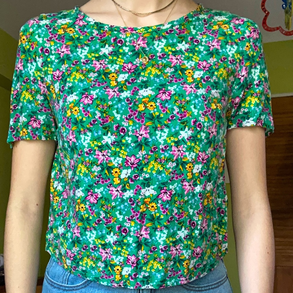 H&M green flowery blouse